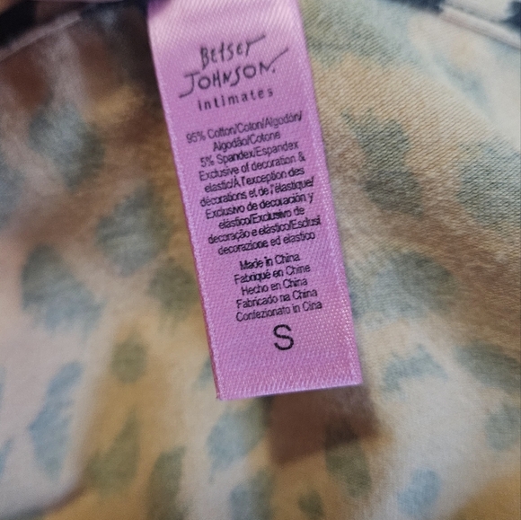 BETSEY JOHNSON Vintage Leopard Print Bow Detail Cami. Size Small - Picture 4 of 8
